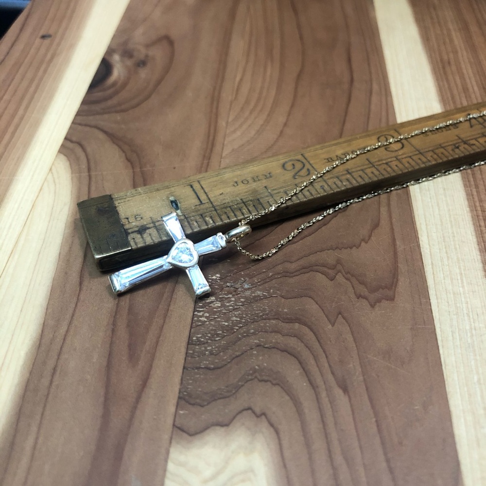 Cross - Picture 3 of 8